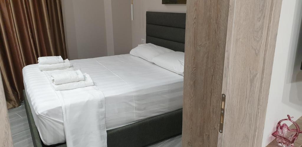 kosta apt