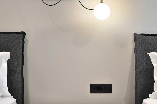 Deluxe Room 3