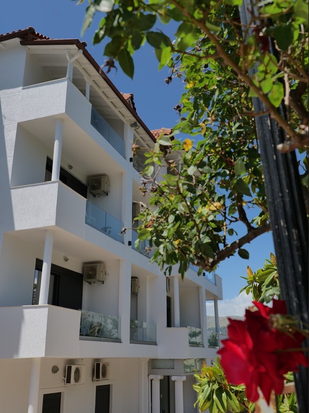 HOTEL EMBLEM SARANDE