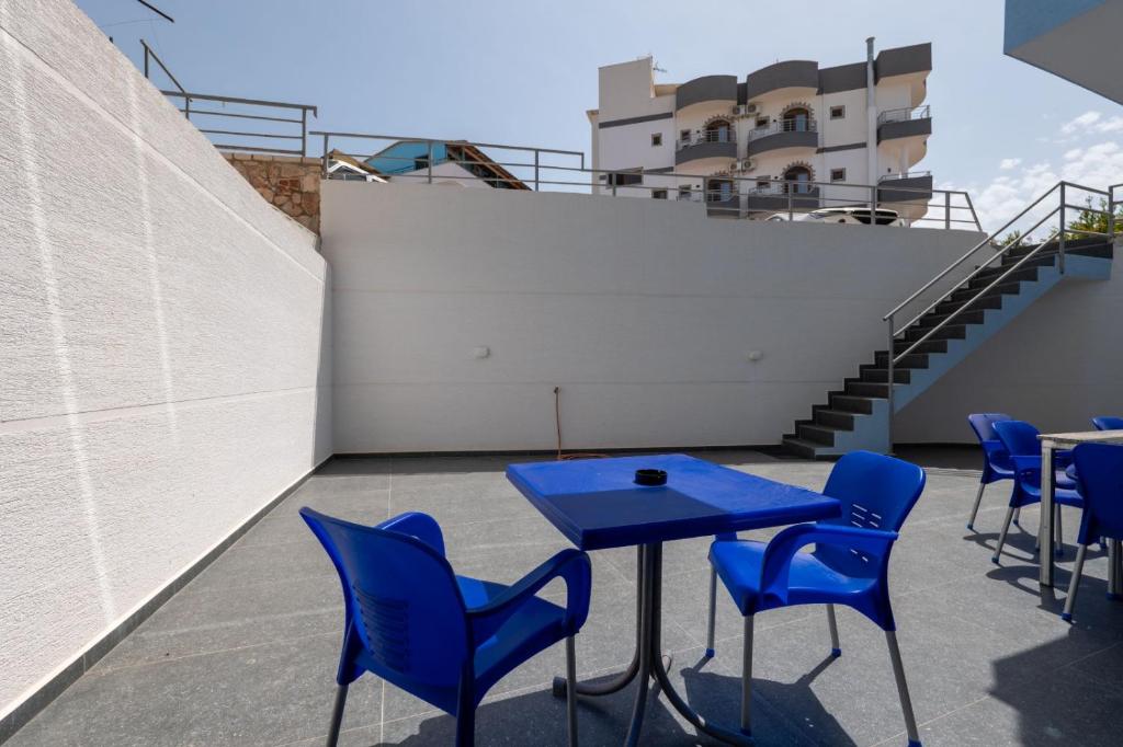 kosta apt