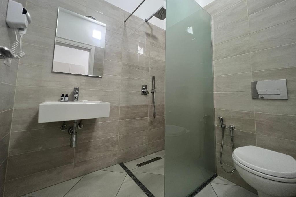 kosta apt