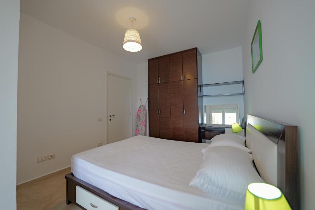 Room Image 1