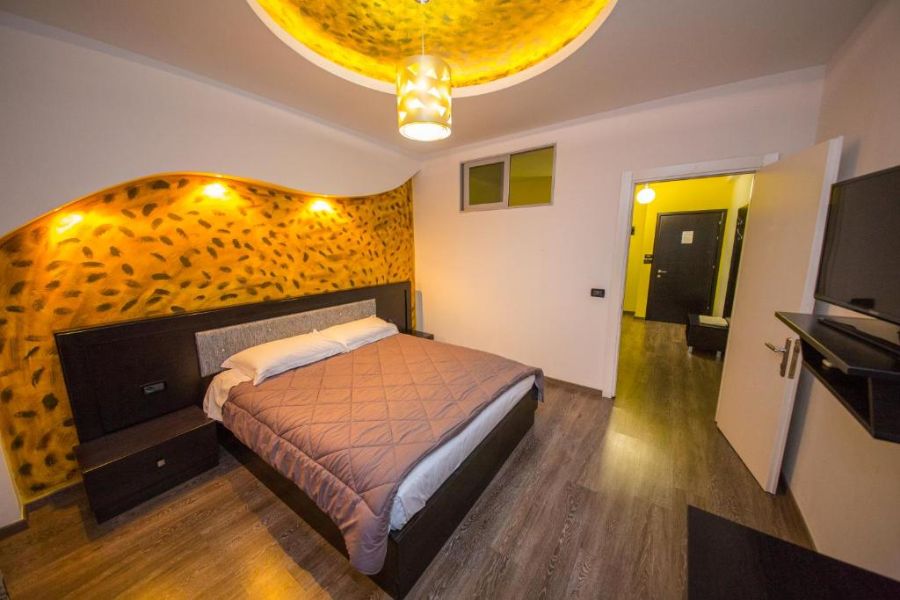  Hotel New HeavenSaranda