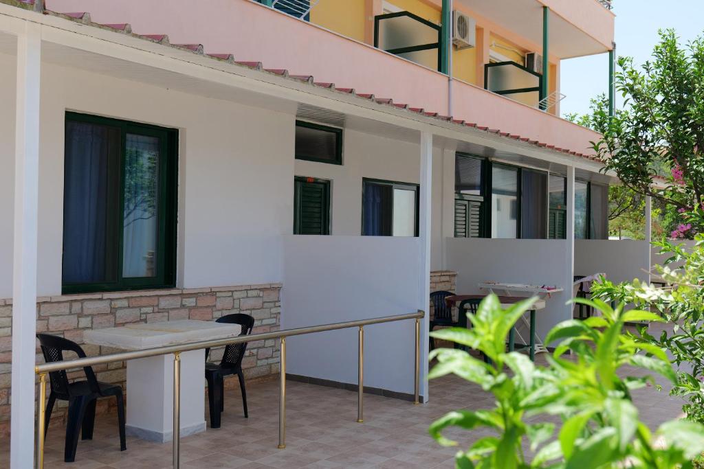 vila-front-image